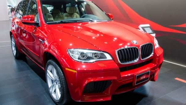 Indian Student Rewarded With A BMW For Topping Engineering Entrance Exam_Image 1