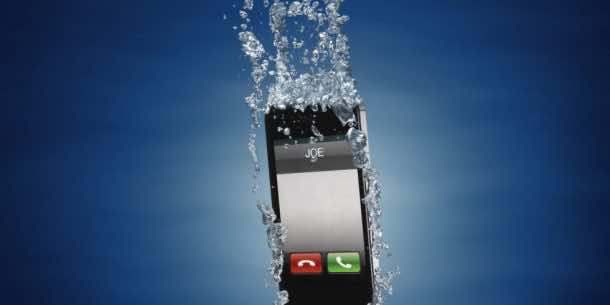 What Should You Do If Your Phone Gets Wet_Image 0