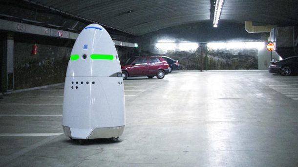A Robot Security Guard At A Silicon Valley Mall Attacked A Toddler And Then Denied It Altogether_Image 2