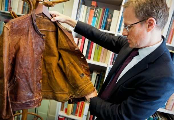 Einstein's Smelly Leather Jacket Brought In $150,000 At Christie’s Auction_Image 3