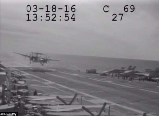 Navy Plane Nearly Crashes Into The Sea After Metal Cable Snaps_Image 0