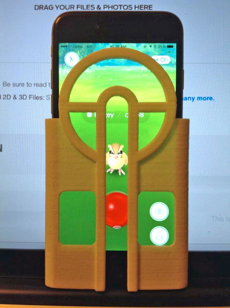 Never Miss Another Pokémon With This 3D Printed Phone Case To Aim Your Pokéballs_Image 2