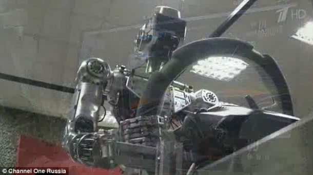 Russian Military Tech Chief Believes That Robots Will Soon Replace Human Soldiers_Image 3