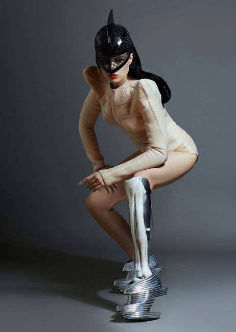Spiked Leg and Gadget Arms Bring Art To Prosthetic Limbs_Image 33