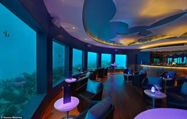 Subsix A Unique Dining 20 Feet Under the Indian Ocean_Image 3