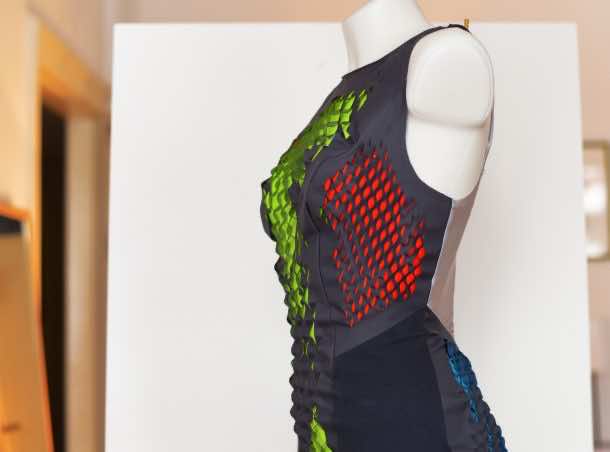 The Muscle Shirt will Change Shape To Display How Your Workout Is Going_Image 3
