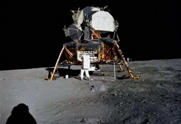 armstrong-photographs-aldrin-removing-an-instrument-called-the-passive-seismometer