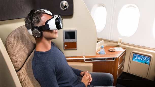 Virtual reality set trials by Qantas. Credits: vcircle.com