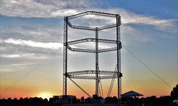Zero-Cost Mud Homes Produced By The World’s Largest Delta 3D Printer_image 16