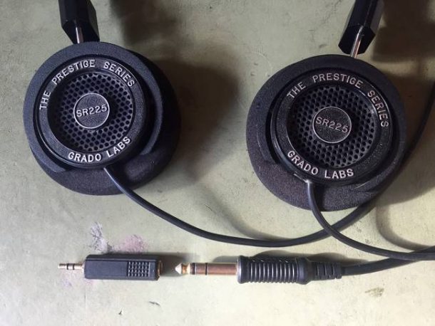 Lloyd Alter/ headphones with adapter/CC BY 2.0