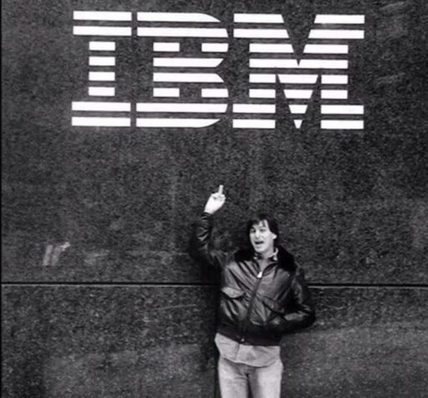 Steve Jobs' Vintage Wardrobe Is Up For Auction_Image 1
