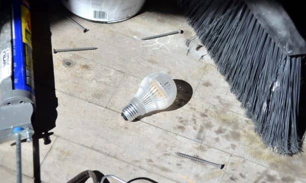 durabulb-is-the-worlds-first-nearly-unbreakable-led-light-bulb_image-2