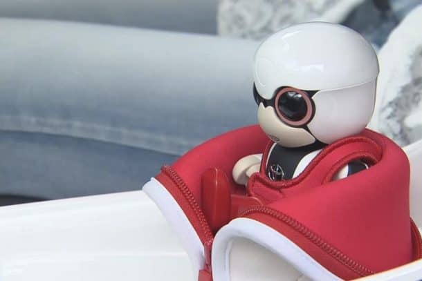 toyota-unveils-kirobo-mini-robot-baby-amid-falling-japanese-birthrates_image-0