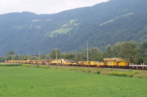 Pic Credits: Plasser and Theurer