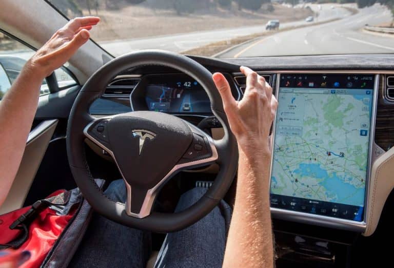 This Video Shows How The Tesla Autopilot Sees The World