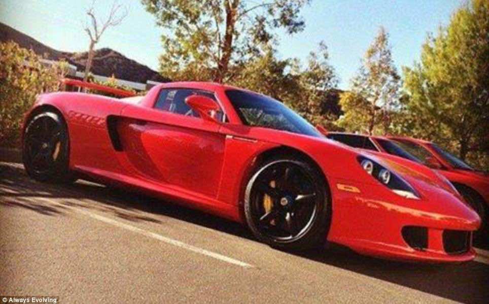 Carrera GT – The Car which Claimed Paul Walker’s Life 4