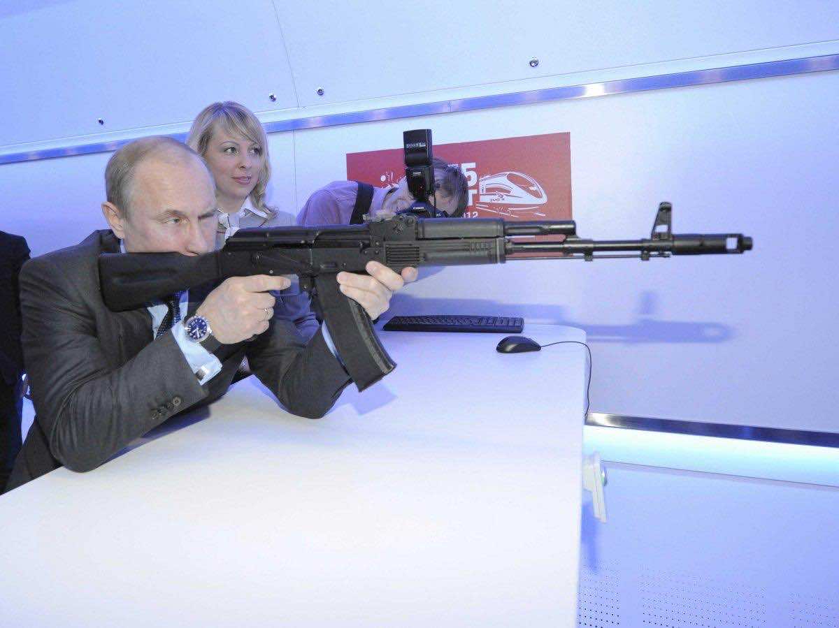 Putin-gun.jpg