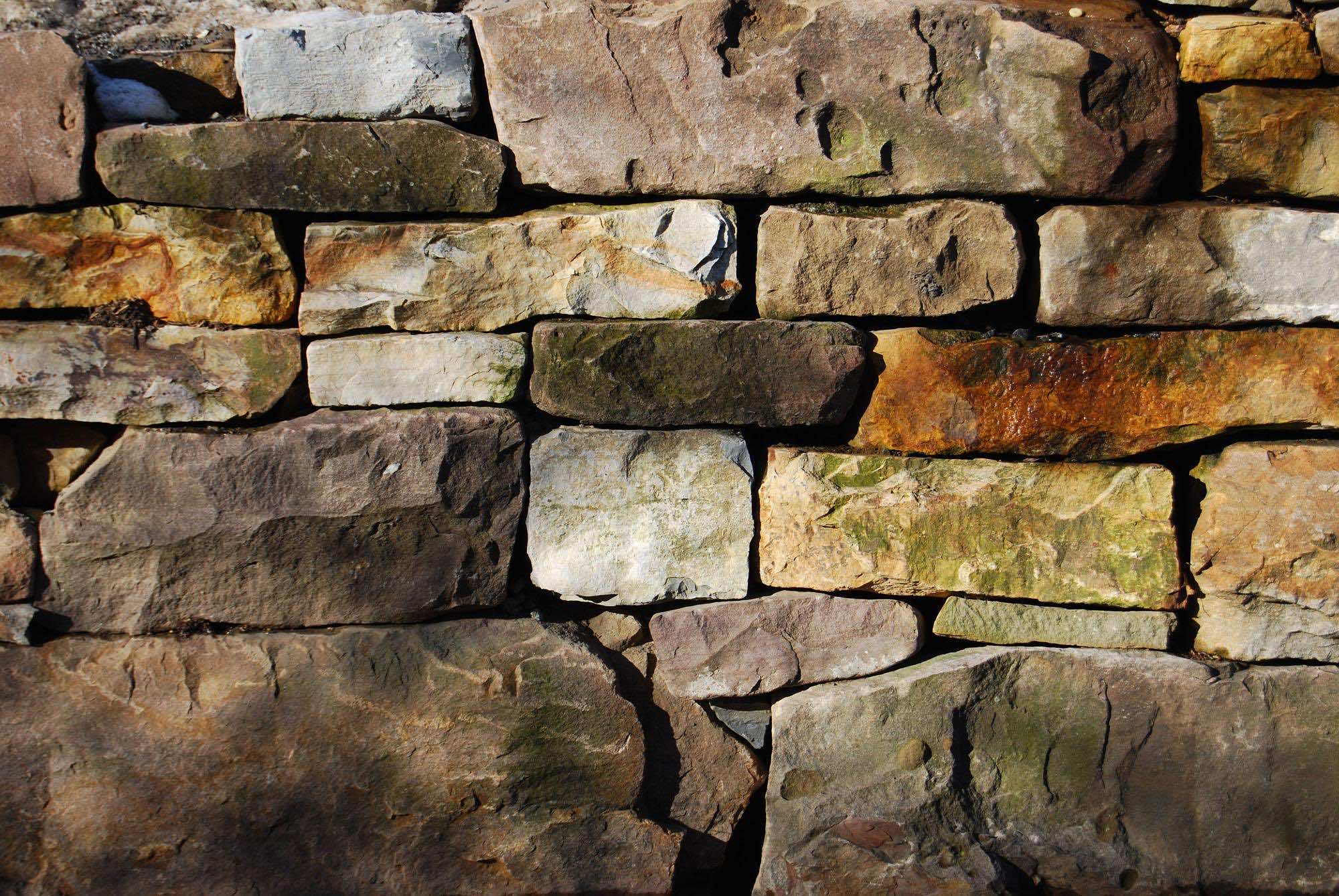 Каменные стеновые