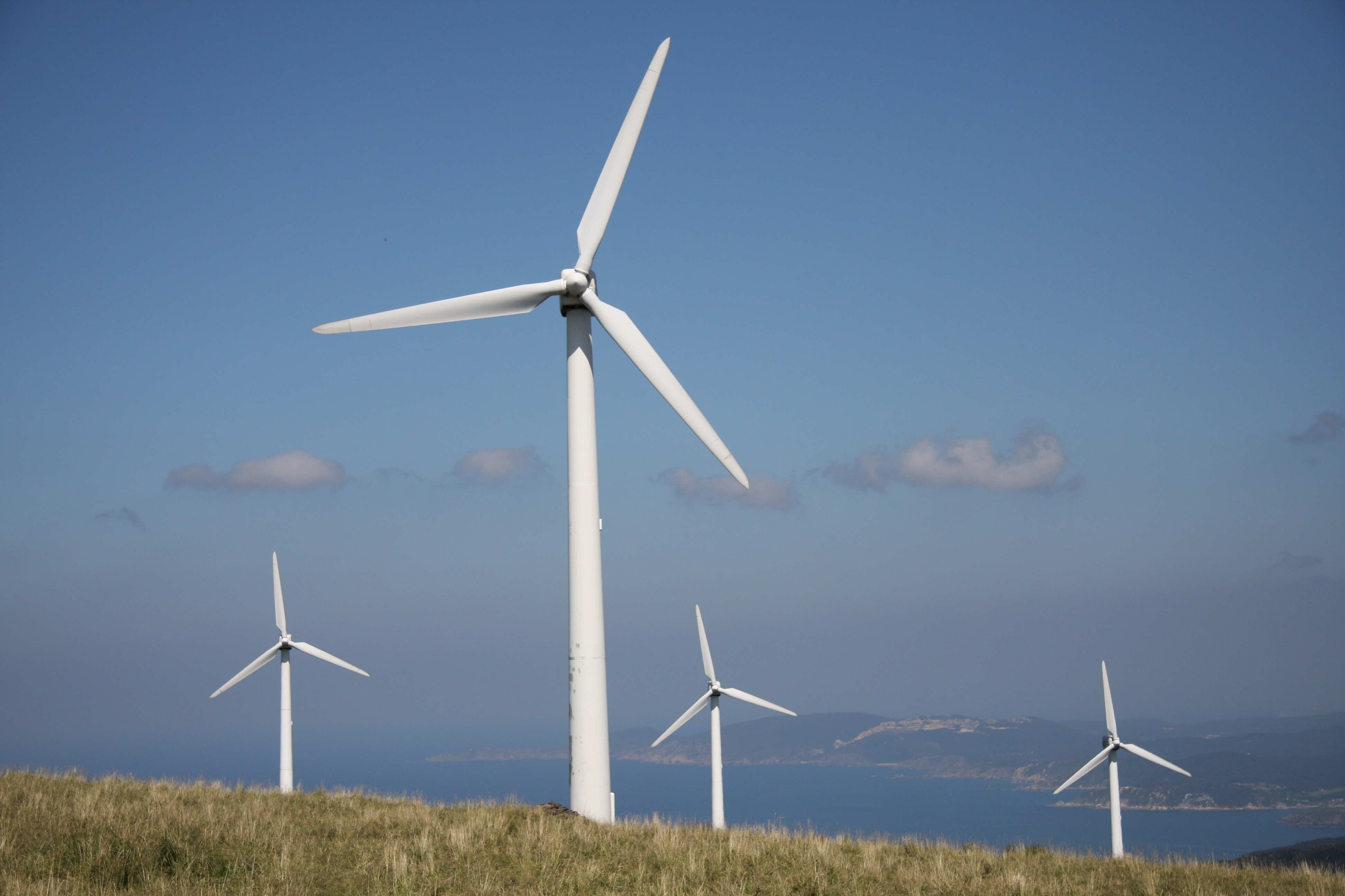 what powers wind turbines