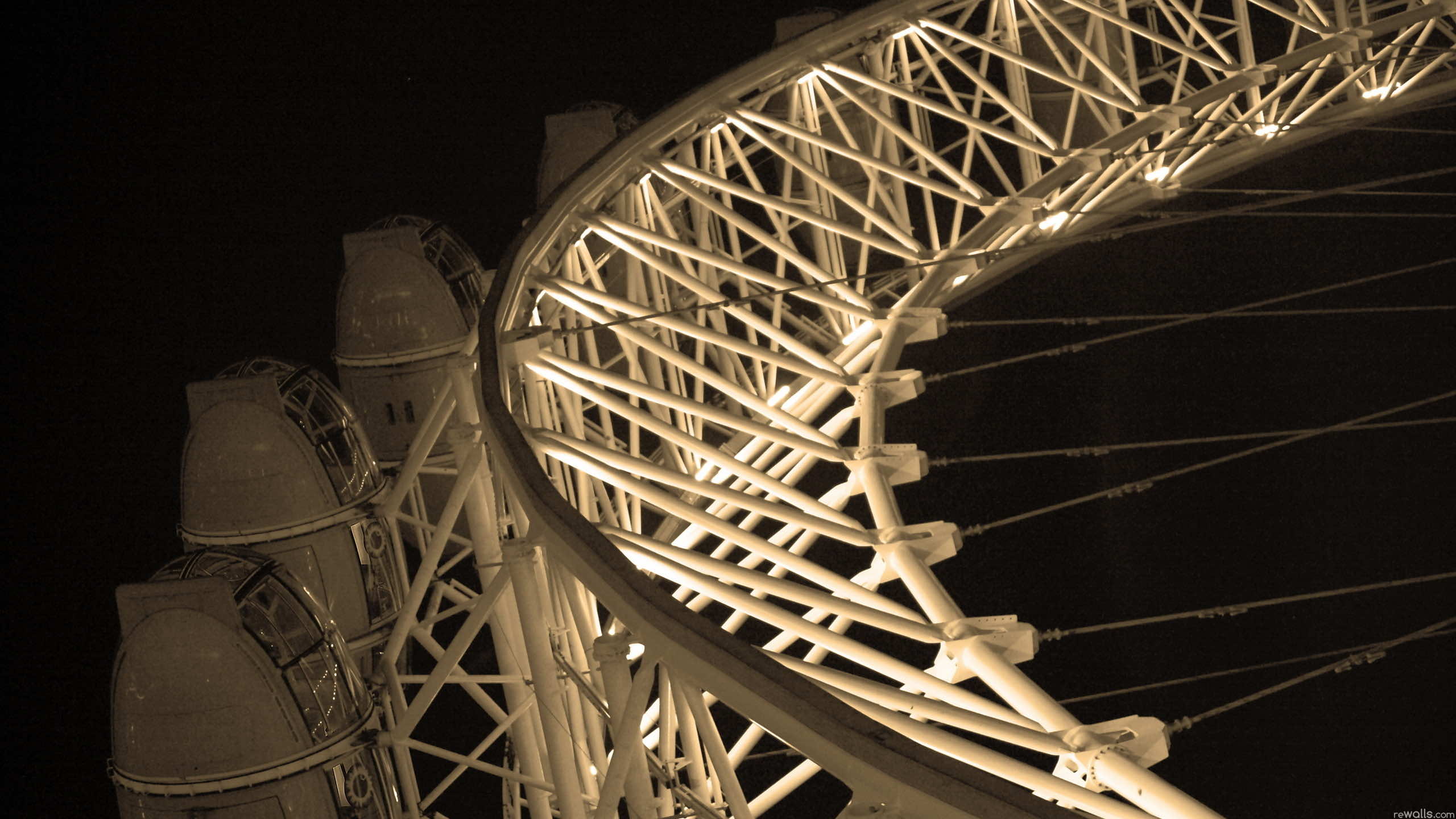 Карусель обоев на телефоне реалми. Металлическая конструкция ночью. London Eye. Красивые картинки для Карусель обоев. Карусель обоев на рабочий стол компьютера.