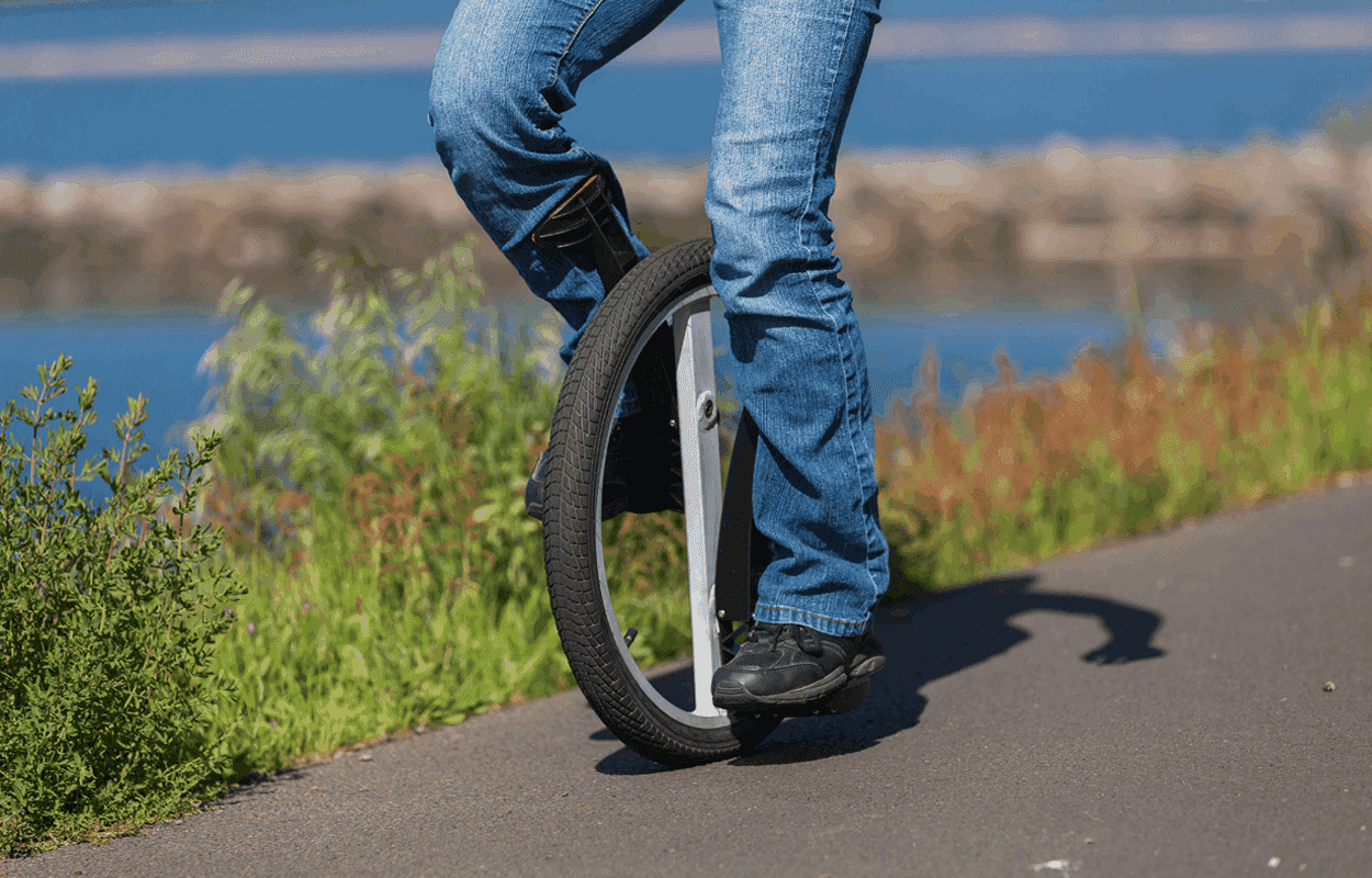 Lunicycle Makes Riding a Unicycle Easy