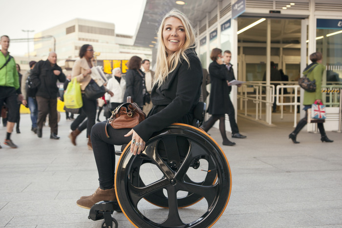 Carbon Black – Stylish Wheelchair5