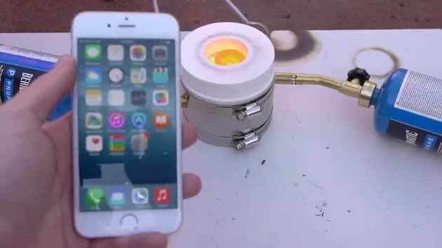 Pouring Molten Aluminum Over An iPhone 6