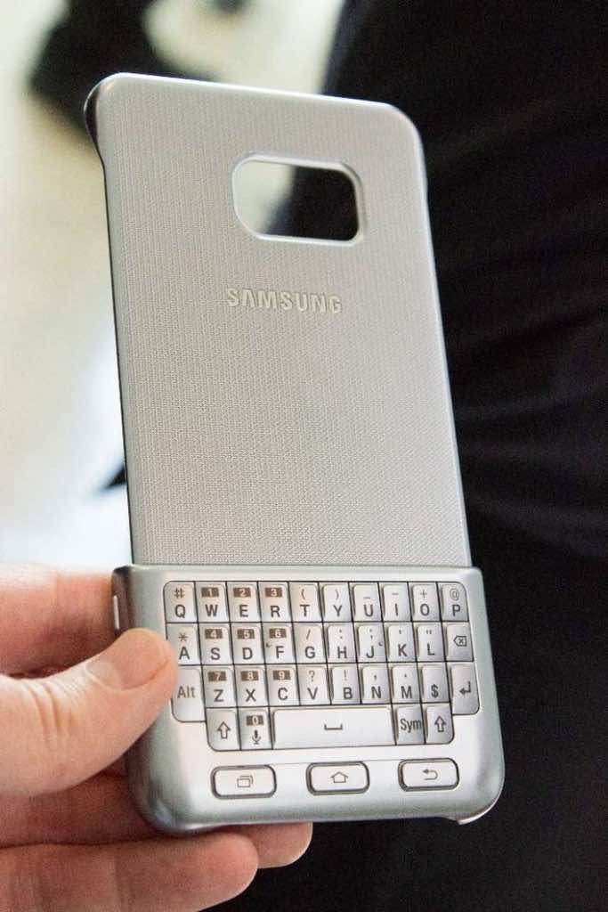 Samsung Unveils A QWERTY Keyboard Case That Attaches On Top
