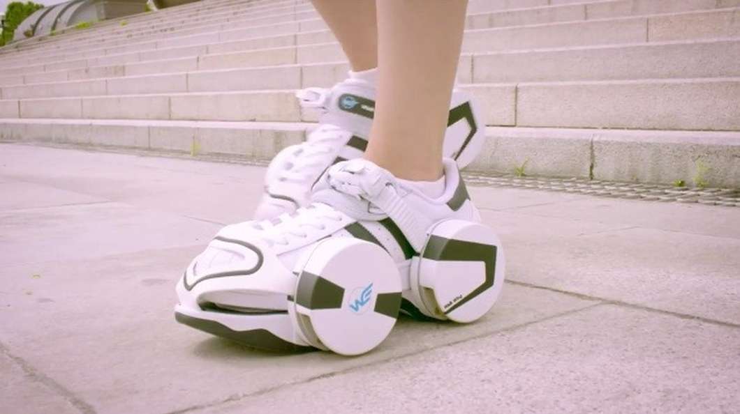 roller skates that you attach to your shoes