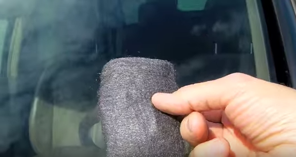 HOW TO  Super Clean Your Windshield   YouTube 3