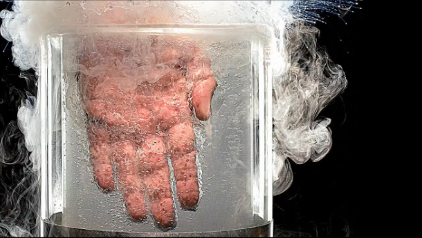 Heres Why You Can Dip Your Hand In Liquid Nitrogen At 196