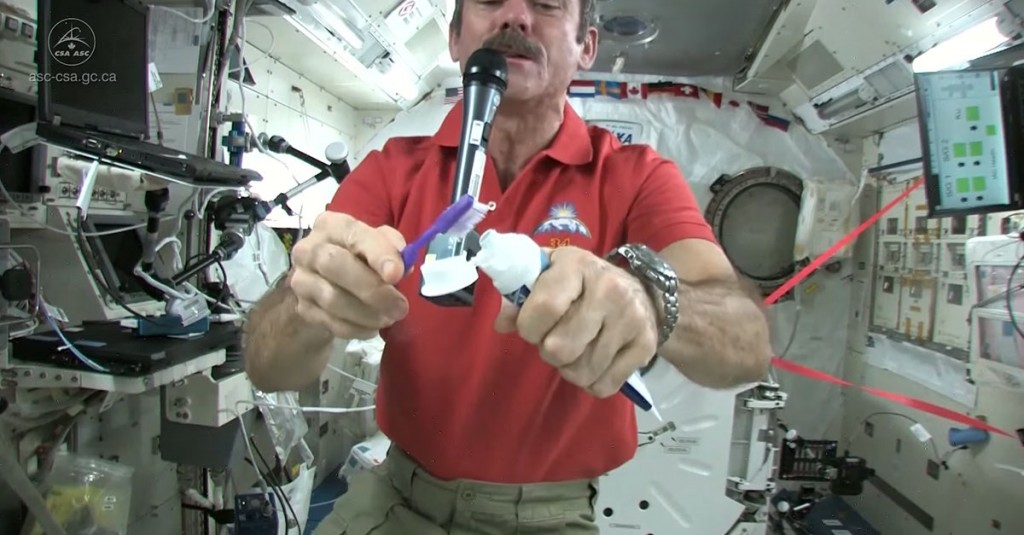 Astronauts-Performing-Daily-Tasks-On-Space-Stations-11