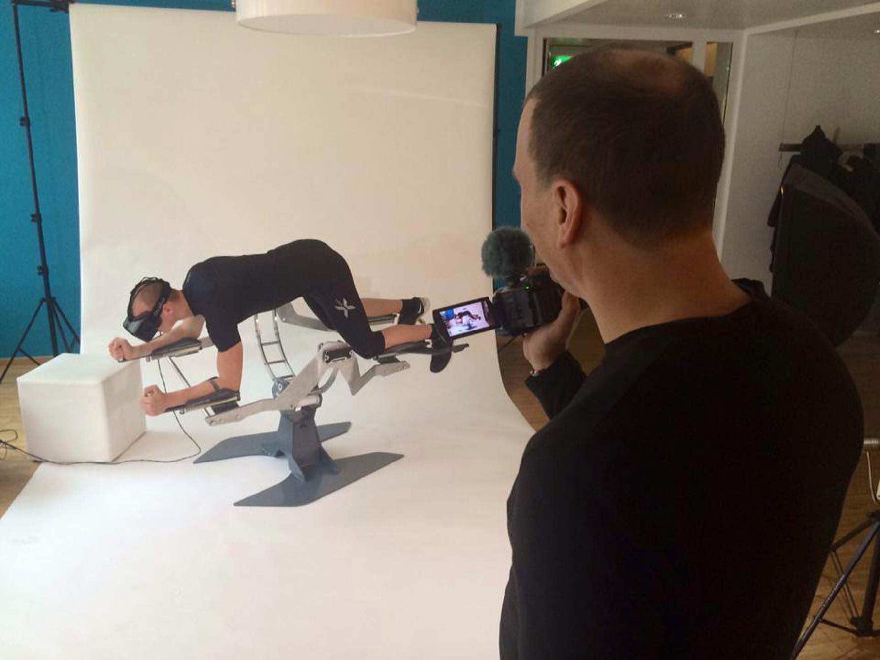 New Exercise Machine Uses Virtual Reality To Give You The Ul