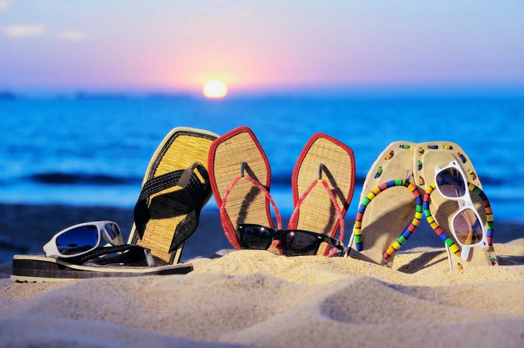 Download 60+ Free Windows 10 Wallpaper In Full HD Resolution