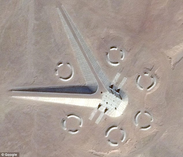 UFO base Egypt3