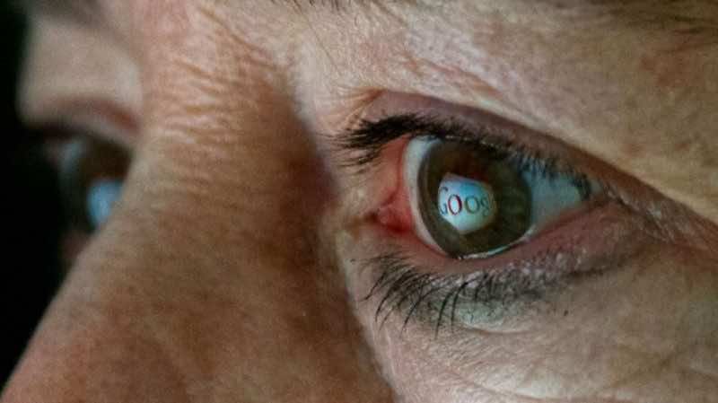 Google overtakes Sony's Smart Lens, Patents Smart Device injected into the eyeball_Image 3_Wonderful Engineering