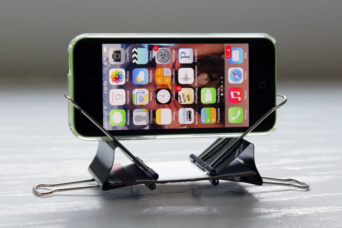 binder clip phone