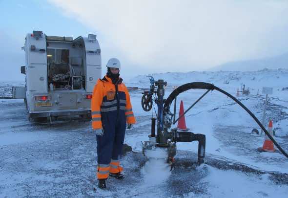 Iceland Power Plant Deals With Carbon Dioxide By Turning It Into Rock_Image 0