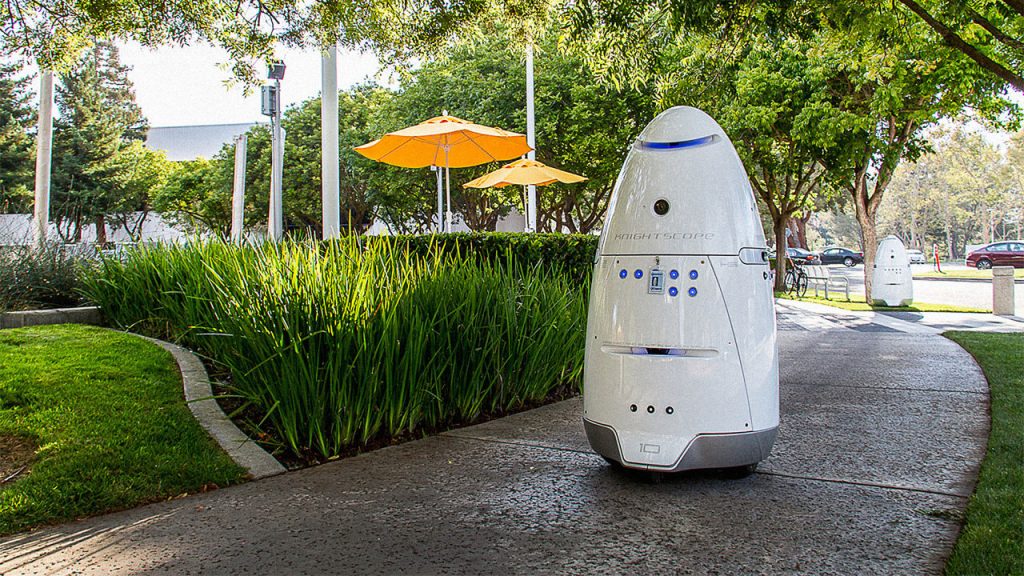 A Robot Security Guard At A Silicon Valley Mall Attacked A Toddler And Then Denied It Altogether_Image 1