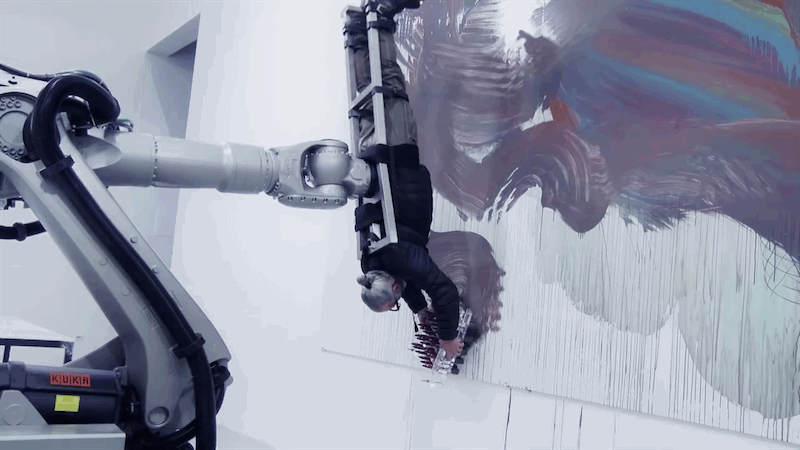 This Massive Robot Uses Humans As A Paint Brush_Image 2