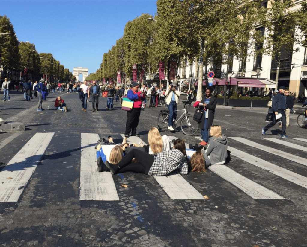 Paris To Go Completely Free Of Traffic For One Day In Septem