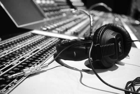 studio-headphones