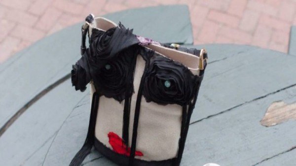 This Smart Self-Locking Handbag Will Take Care Of Your Shopping Addiction_Image 0