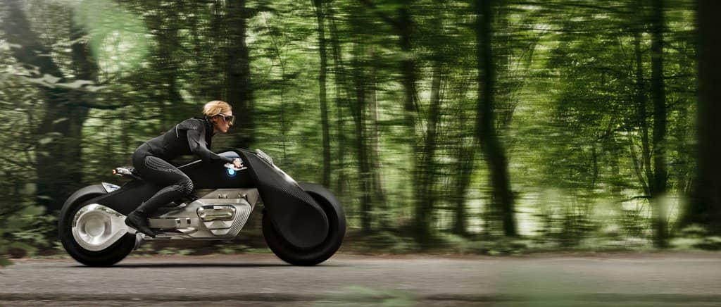 New BMW Motorcycle Can Balance Itself Even Without A Rider