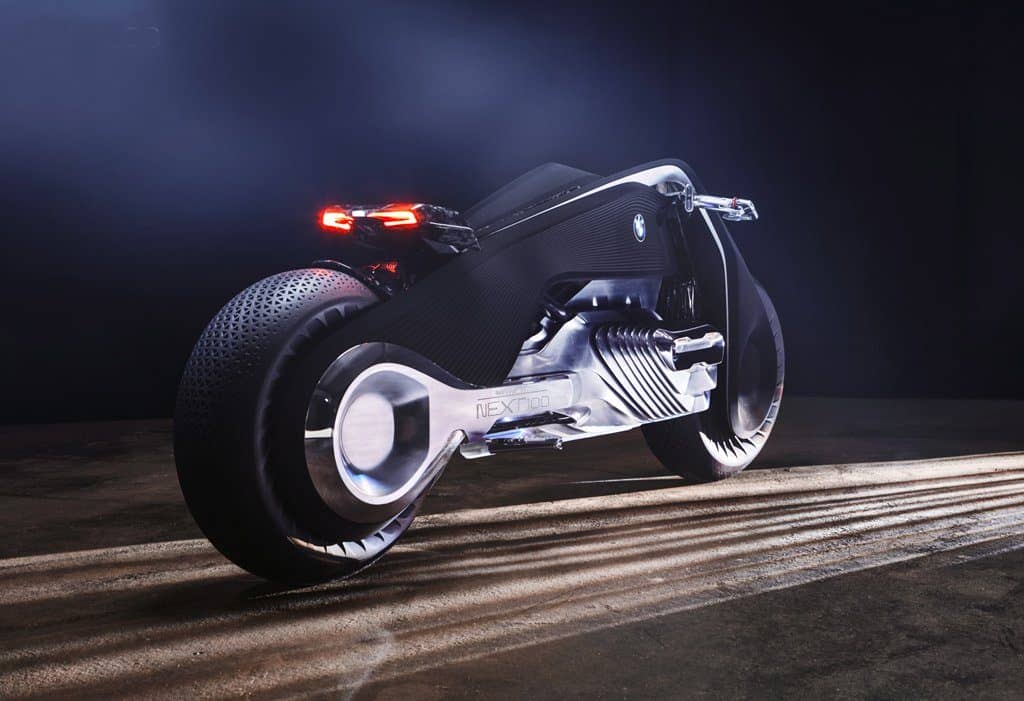 New BMW Motorcycle Can Balance Itself Even Without A Rider