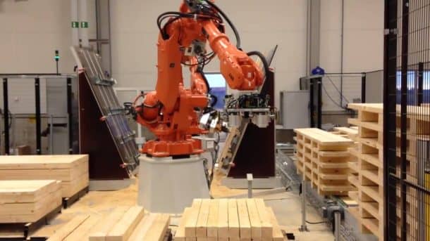 Watch This Robot Work On Wood Like An Expert Carpenter