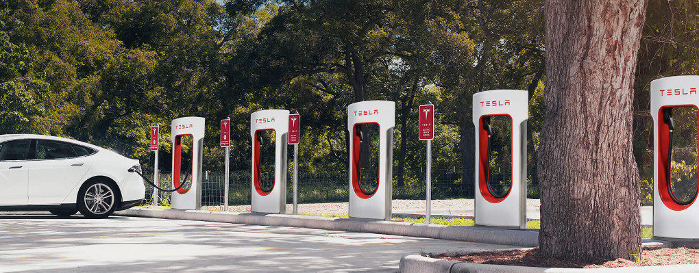 Tesla-Supercharger-cropped-1020x399