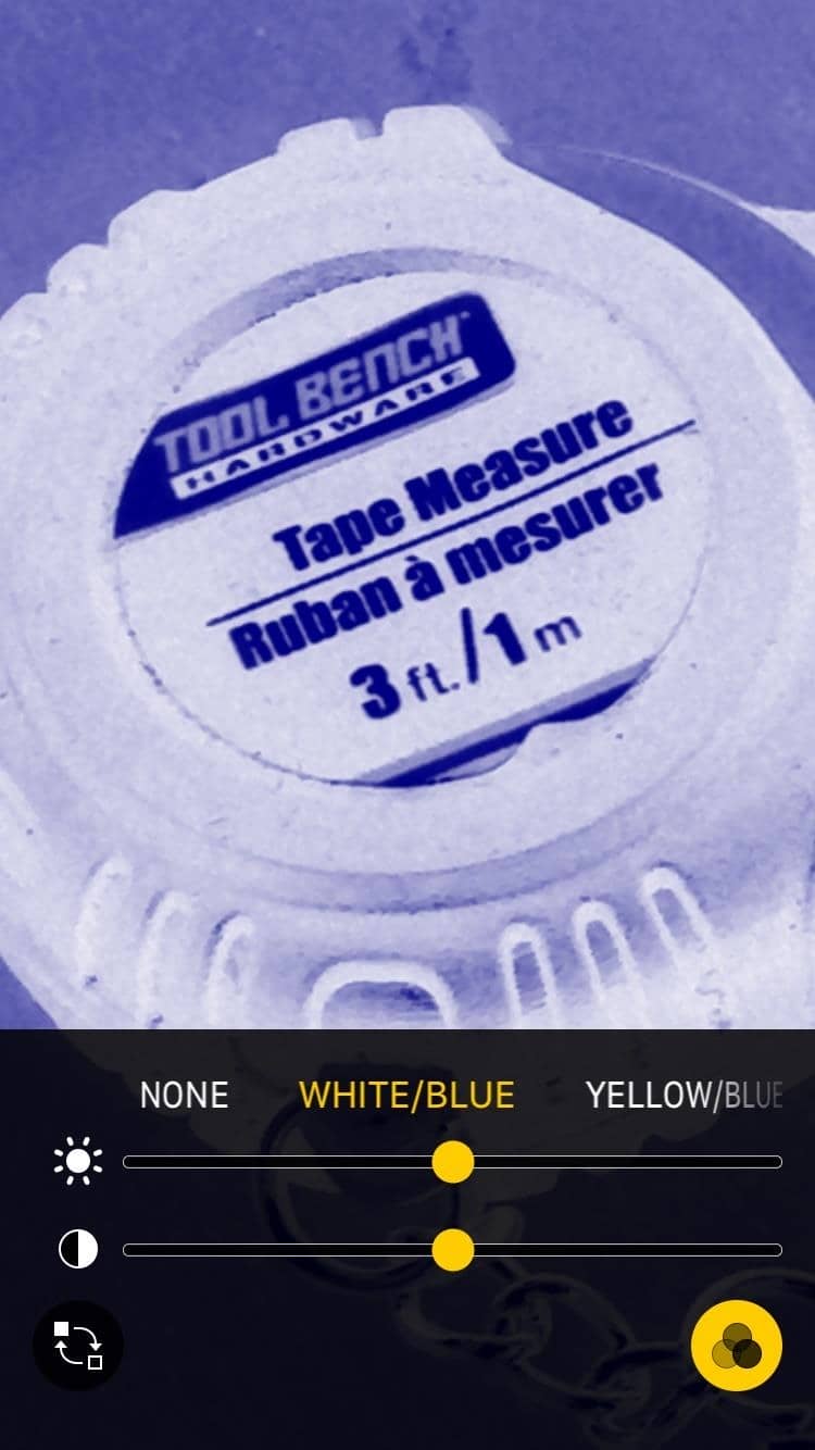 Turn Your iPhone Camera Into A Magnifying Glass With This Hi