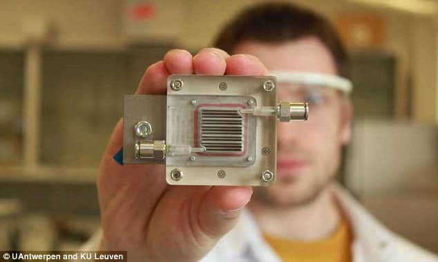 New device turns pollution to hydrogen