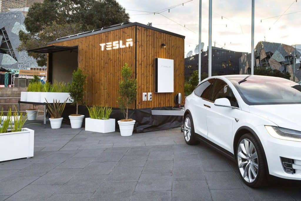 Tesla S Futuristic Tiny House Shows Off Its Energy Products